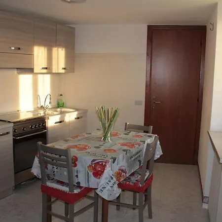 Apartamento Giallo Costermano